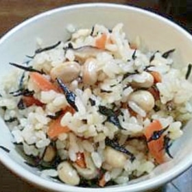 食物繊維たっぷり大豆とひじきの炊き込みご飯